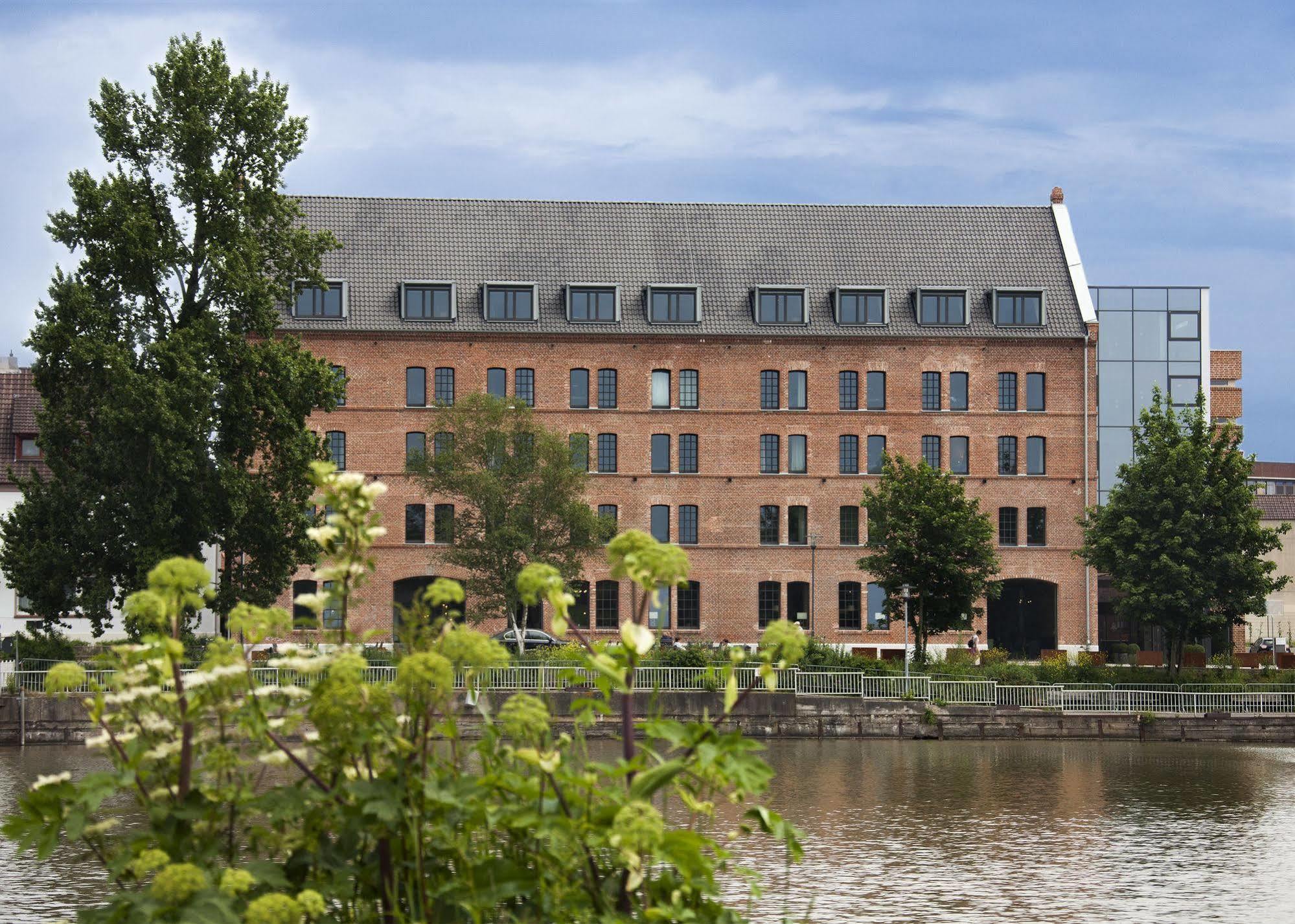 Hotel Hafenspeicher Leer Exteriér fotografie